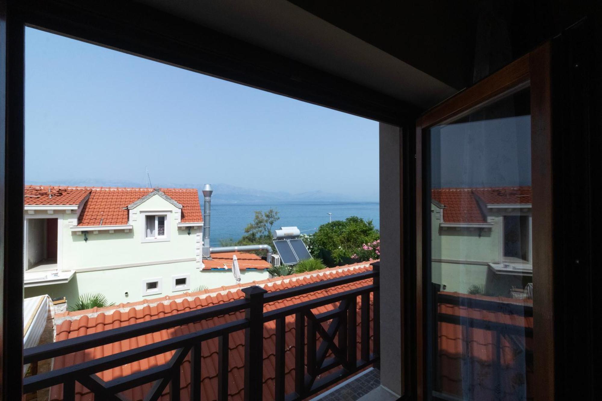Taverna & Rooms Sutivan Exterior foto